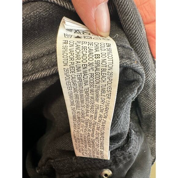 Forever 21 Women's Straight Leg Jeans Size 27 Black Distressed - Picture 7 of 8